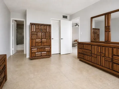 8962 S Hollybrook Boulevard Pembroke Pines FL 33025