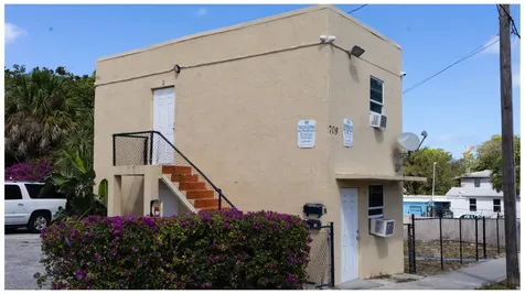 709 6th Street West Palm Beach FL 33401