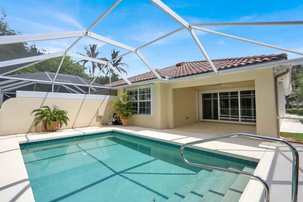 129 Euphrates Circle Palm Beach Gardens FL 33410