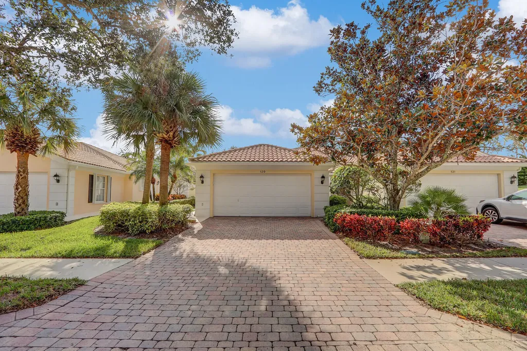 129 Euphrates Circle Palm Beach Gardens FL 33410