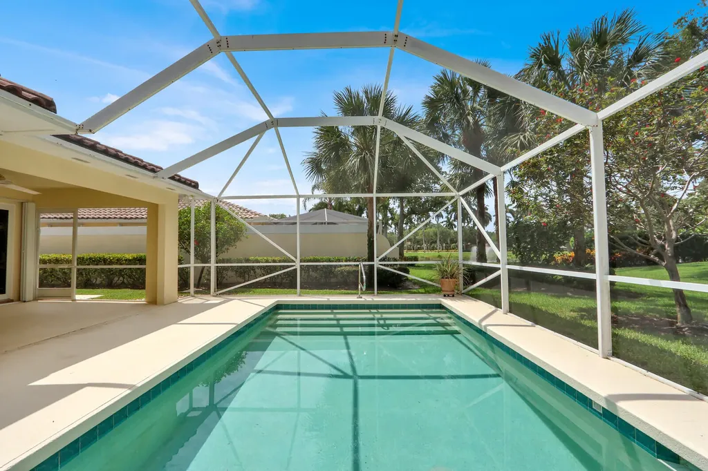 129 Euphrates Circle Palm Beach Gardens FL 33410