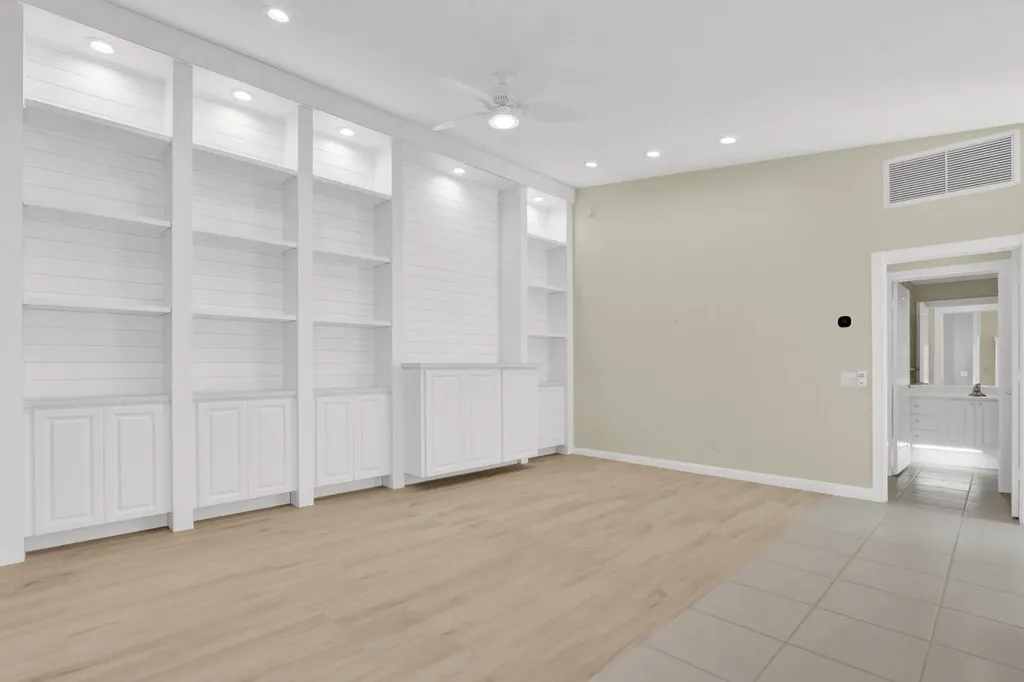 129 Euphrates Circle Palm Beach Gardens FL 33410