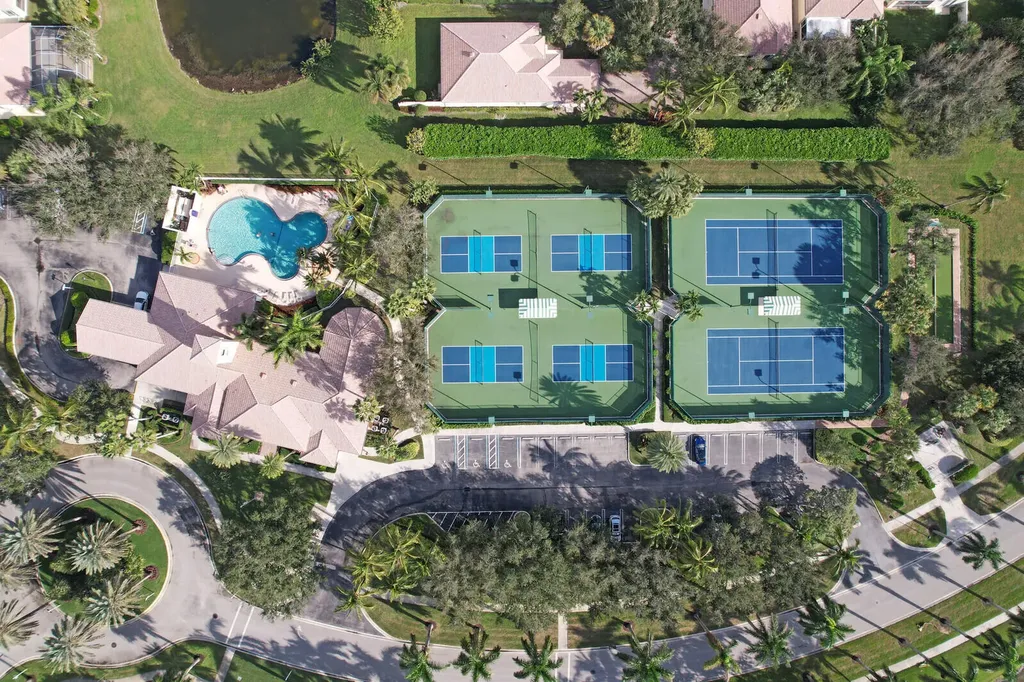 129 Euphrates Circle Palm Beach Gardens FL 33410