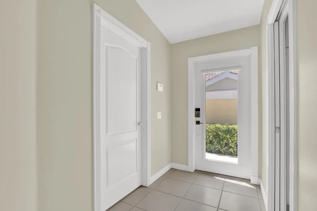 129 Euphrates Circle Palm Beach Gardens FL 33410