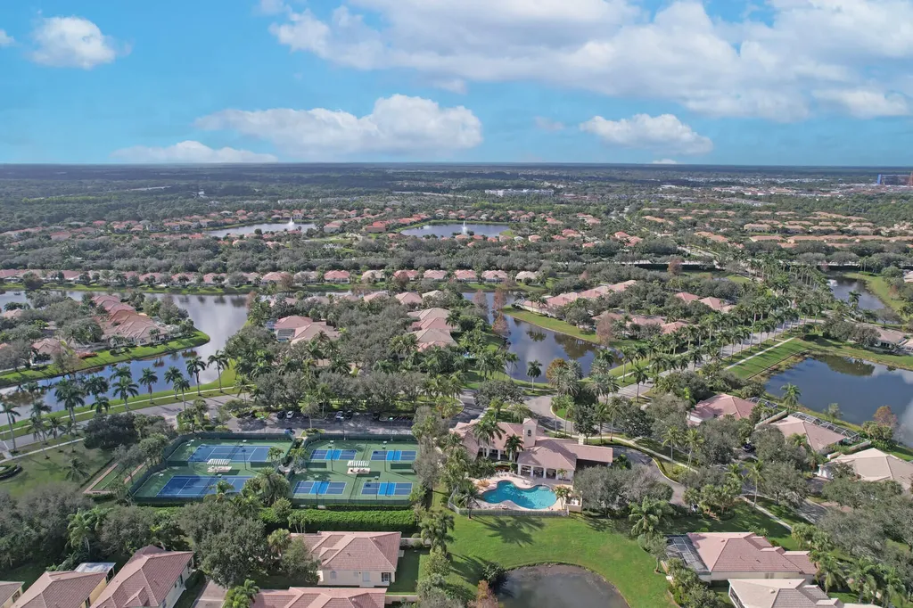 129 Euphrates Circle Palm Beach Gardens FL 33410