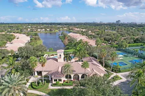 129 Euphrates Circle Palm Beach Gardens FL 33410