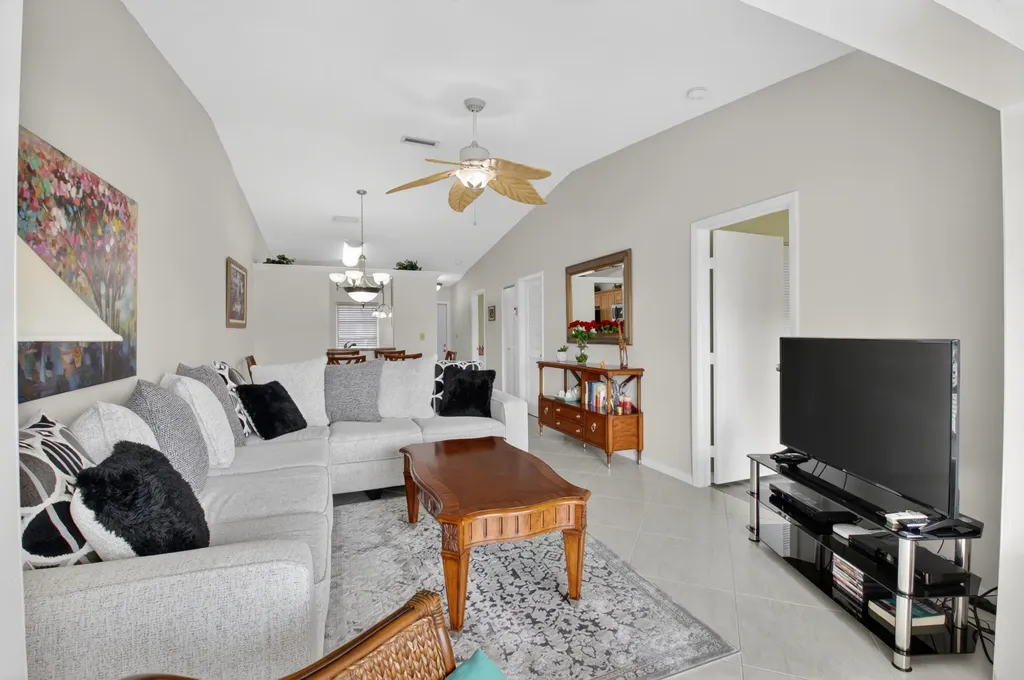 18856 Argosy Drive Boca Raton FL 33496
