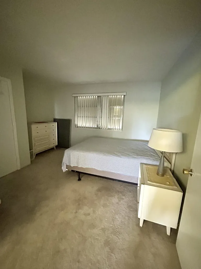 2175 NE 56th Street Fort Lauderdale FL 33308