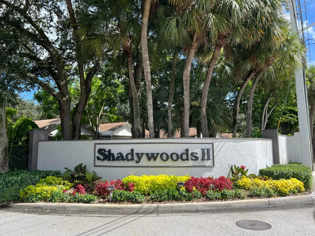 4075 Palm Forest Drive N Delray Beach FL 33445