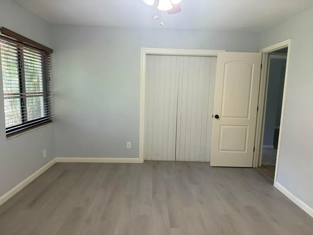 4075 Palm Forest Drive N Delray Beach FL 33445