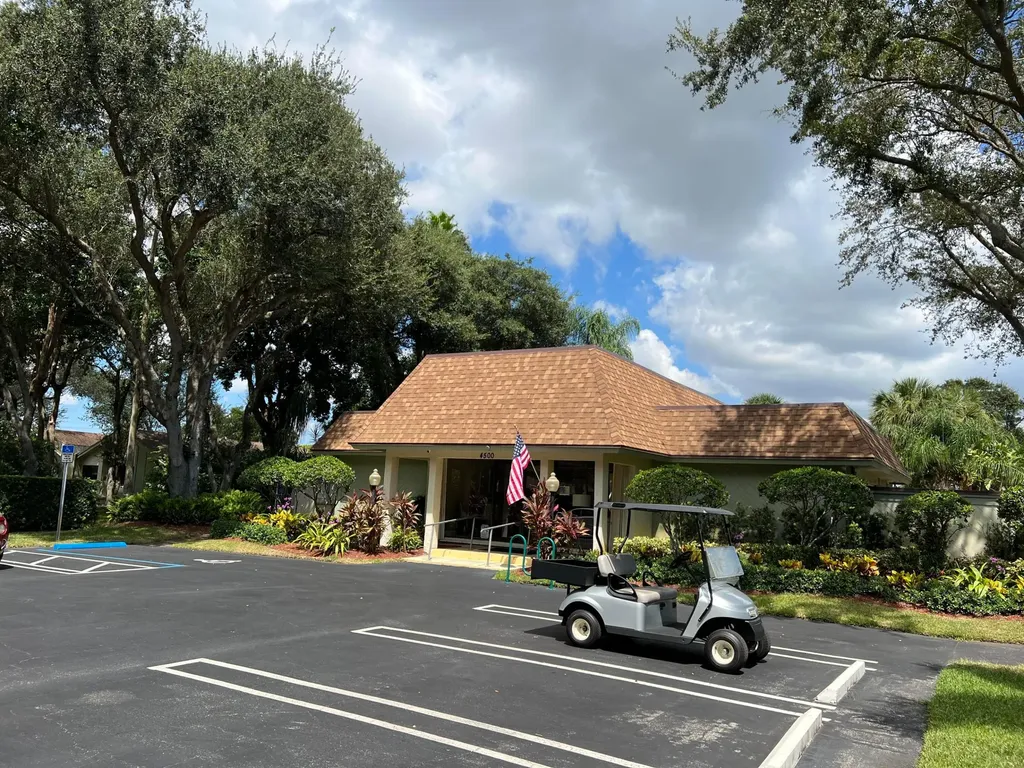 4075 Palm Forest Drive N Delray Beach FL 33445