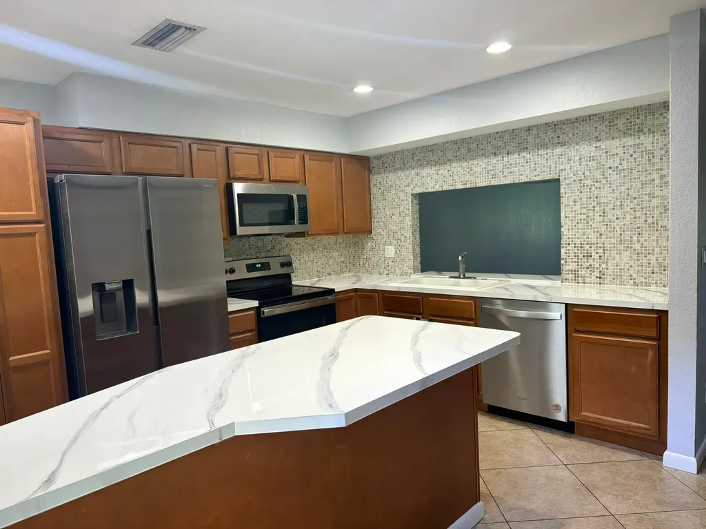 4075 Palm Forest Drive N Delray Beach FL 33445