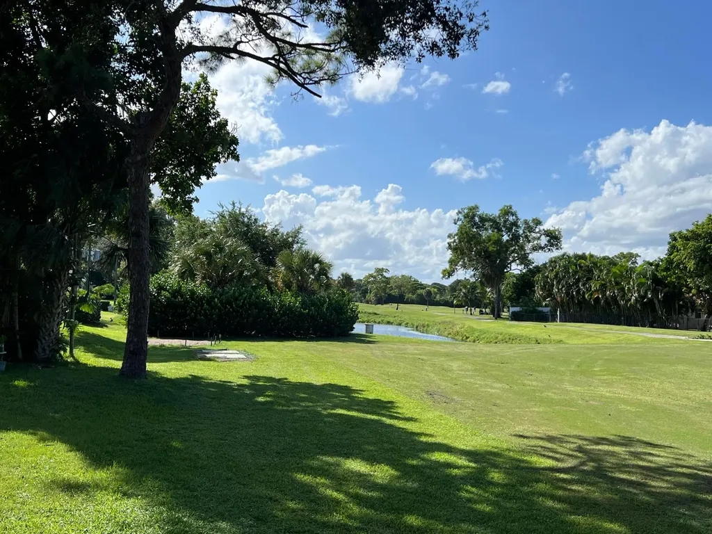 4075 Palm Forest Drive N Delray Beach FL 33445