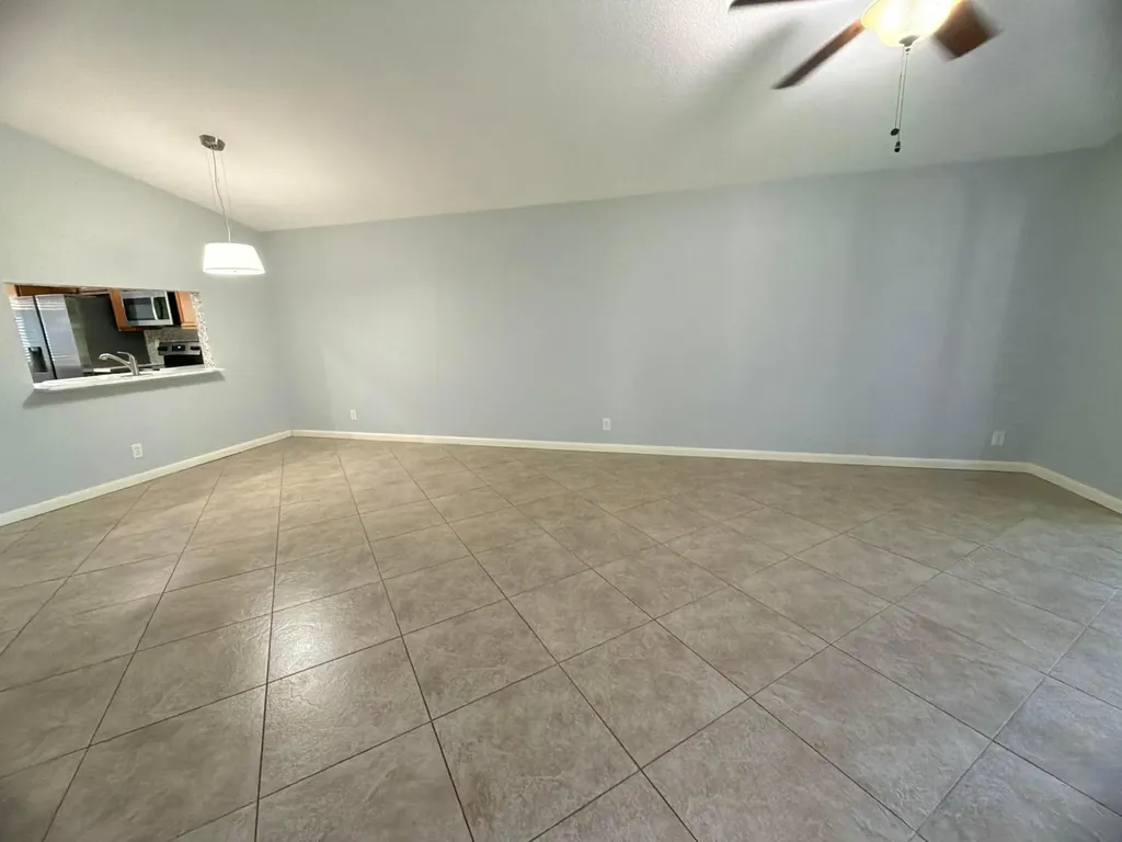 4075 Palm Forest Drive N Delray Beach FL 33445