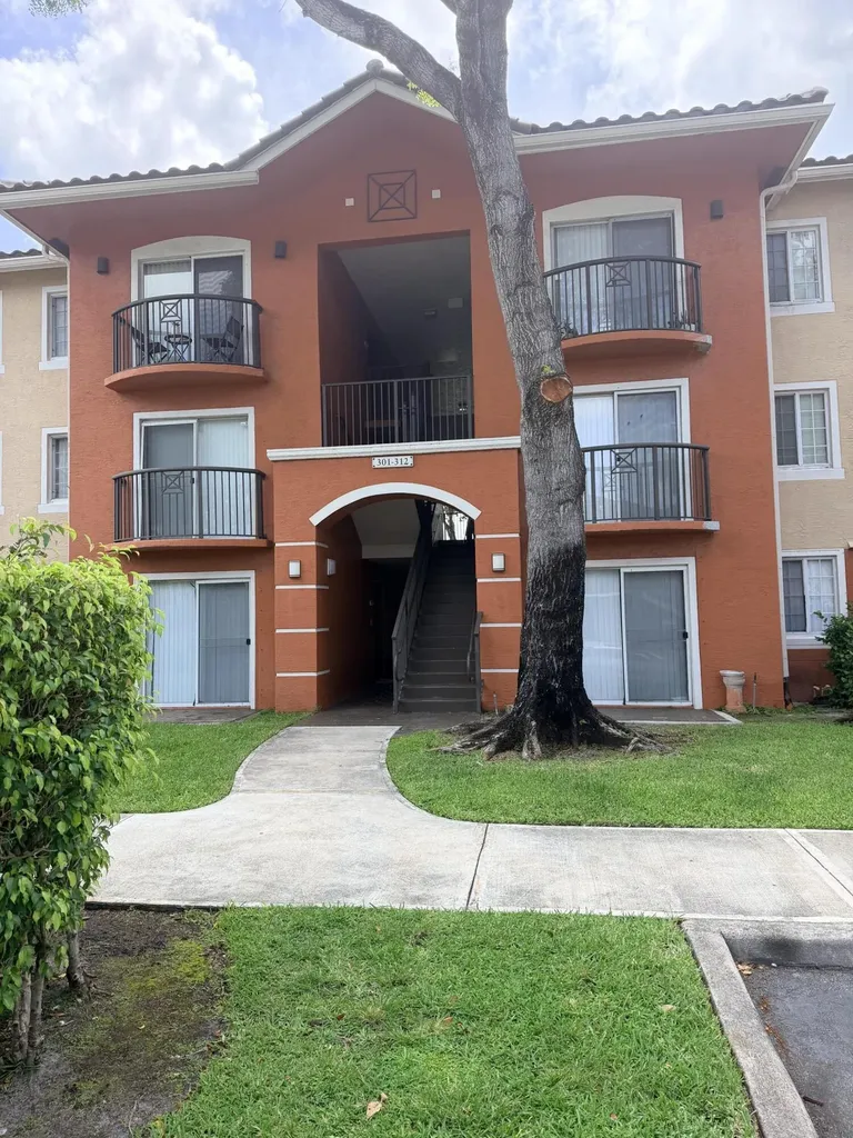 4195 Haverhill Road West Palm Beach FL 33417