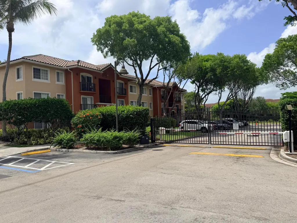 4195 Haverhill Road West Palm Beach FL 33417
