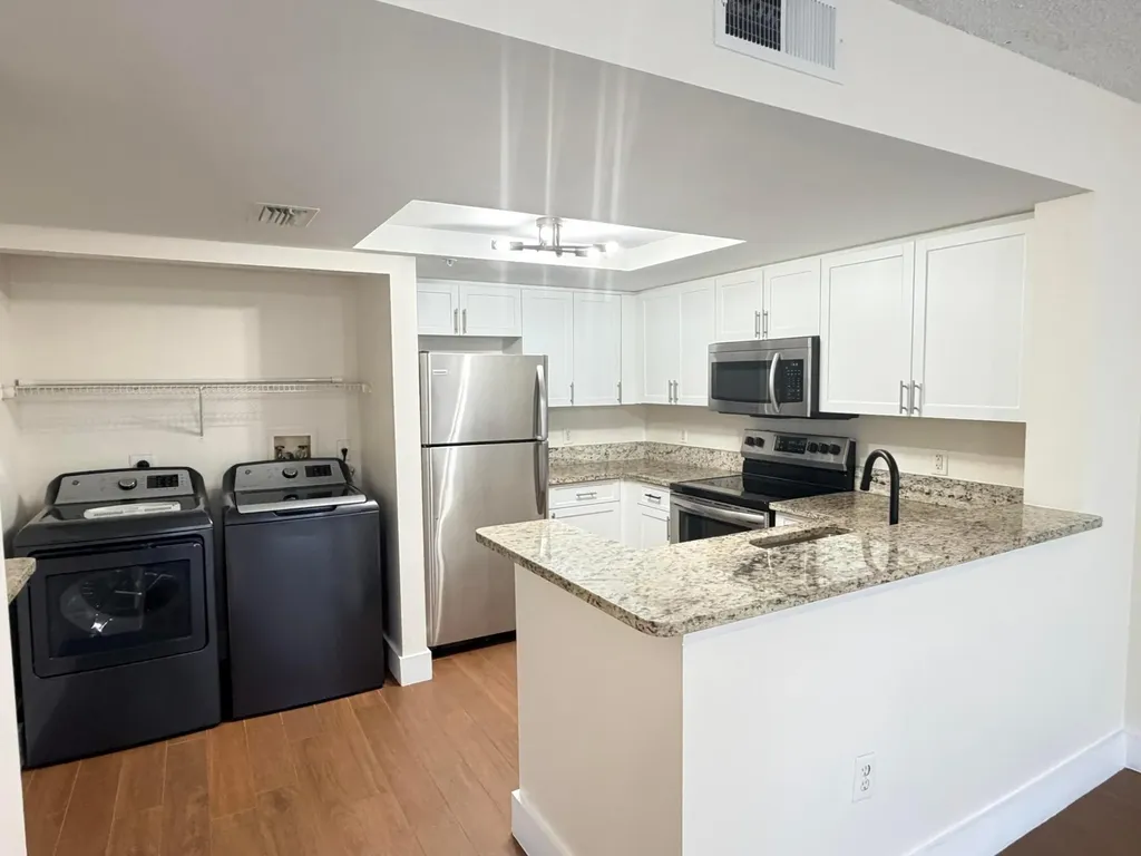 4195 Haverhill Road West Palm Beach FL 33417