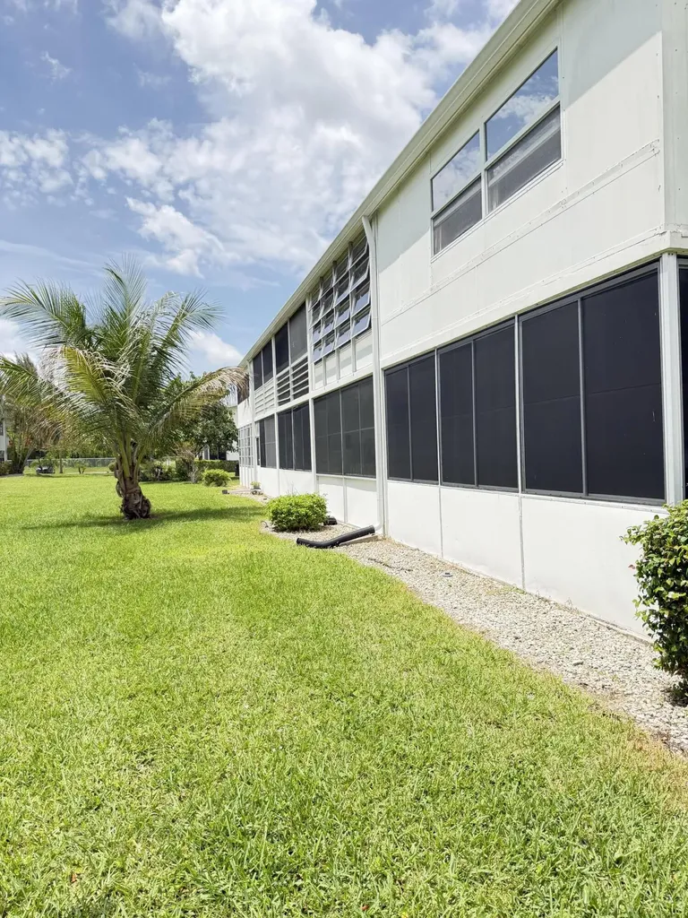 179 Windsor H West Palm Beach FL 33417
