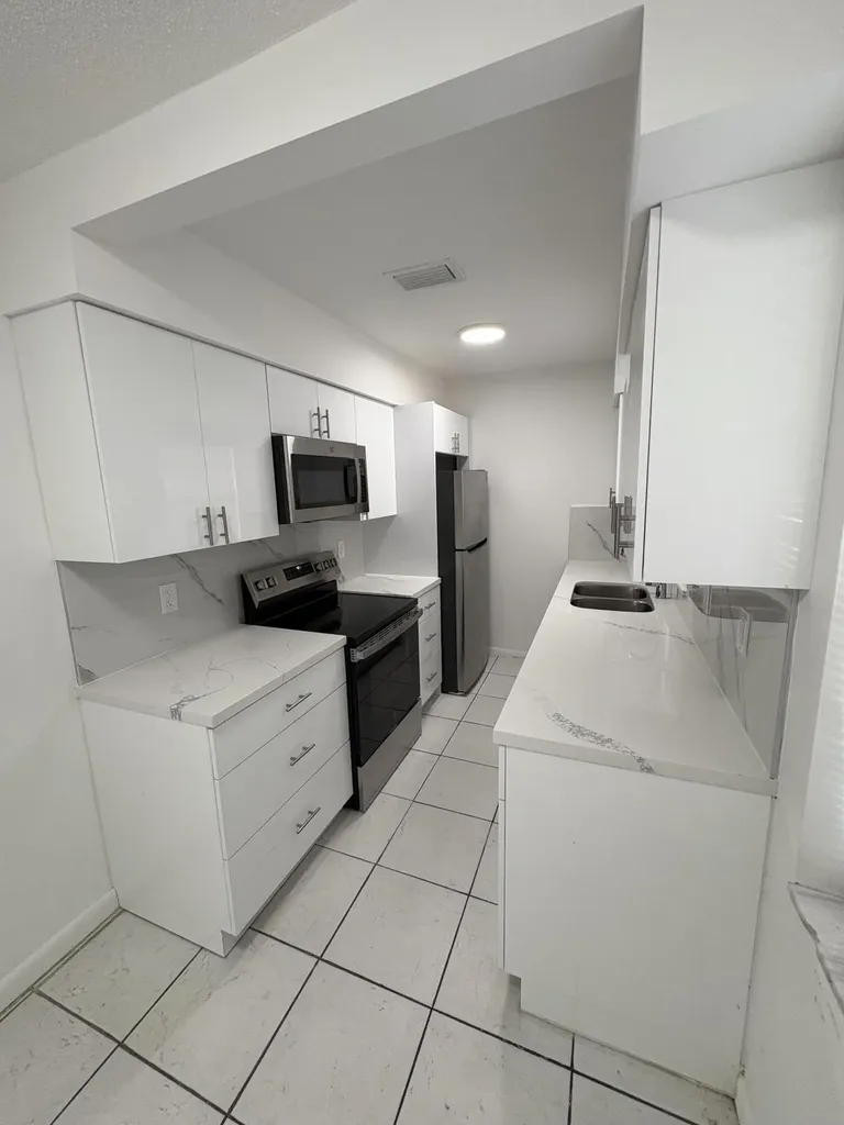 4031 NW 30th Terrace Lauderdale Lakes FL 33309