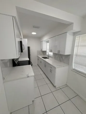 4031 NW 30th Terrace Lauderdale Lakes FL 33309