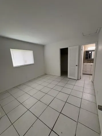 4031 NW 30th Terrace Lauderdale Lakes FL 33309
