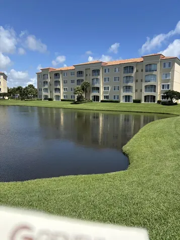 6 E Harbour Isle Drive Drive E Fort Pierce FL 34949