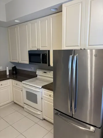 6 E Harbour Isle Drive Drive E Fort Pierce FL 34949