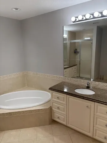6 E Harbour Isle Drive Drive E Fort Pierce FL 34949