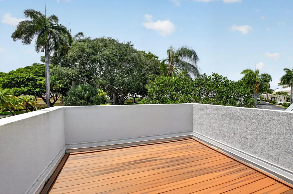 17100 Boca Club Boulevard Boca Raton FL 33487