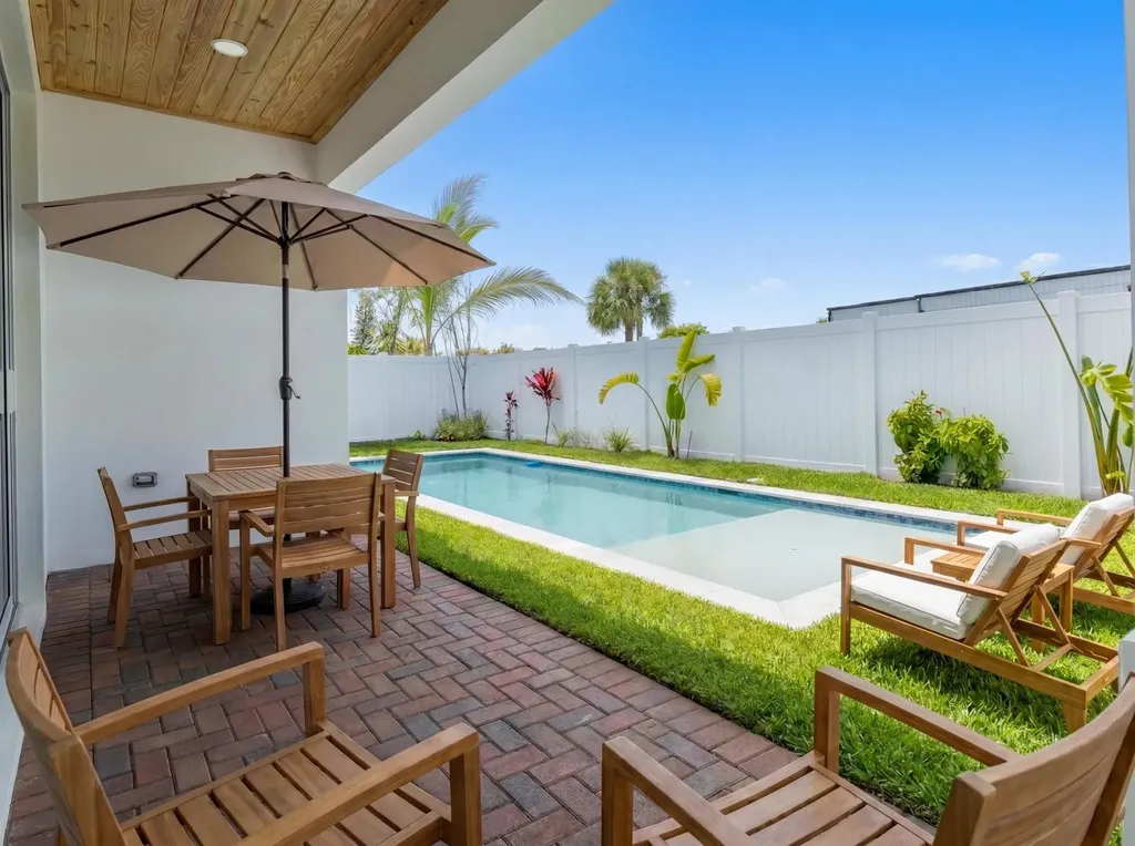 1022 Miami Boulevard Delray Beach FL 33483