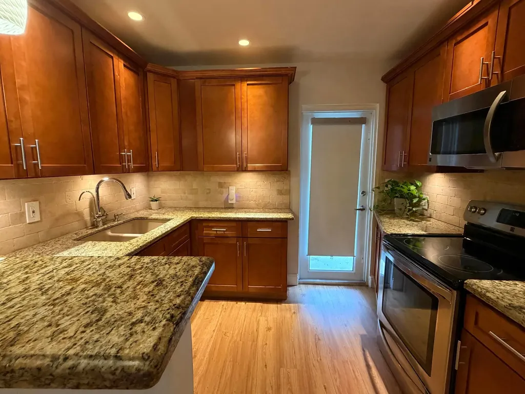 609 SW 6th Avenue Fort Lauderdale FL 33315