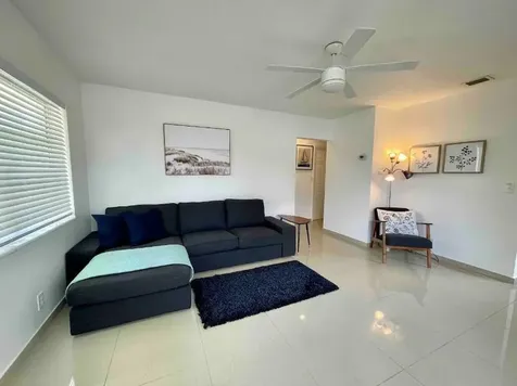 29 NE 3rd Street Dania Beach FL 33004