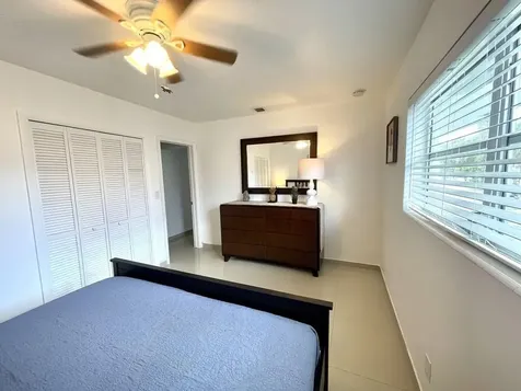 29 NE 3rd Street Dania Beach FL 33004
