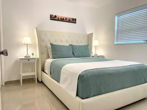 29 NE 3rd Street Dania Beach FL 33004
