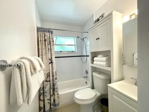 29 NE 3rd Street Dania Beach FL 33004