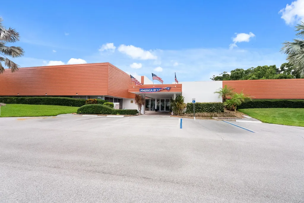 2600 SE Ocean Boulevard Stuart FL 34996