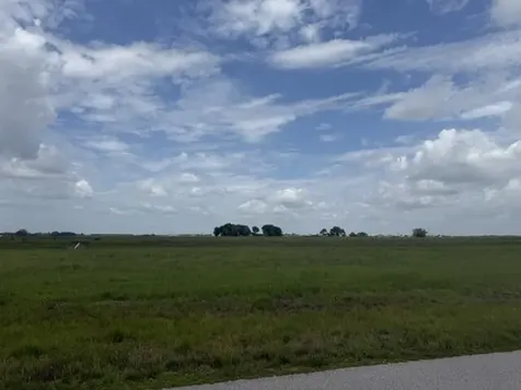 816 Woodmont Street Sebring FL 33876