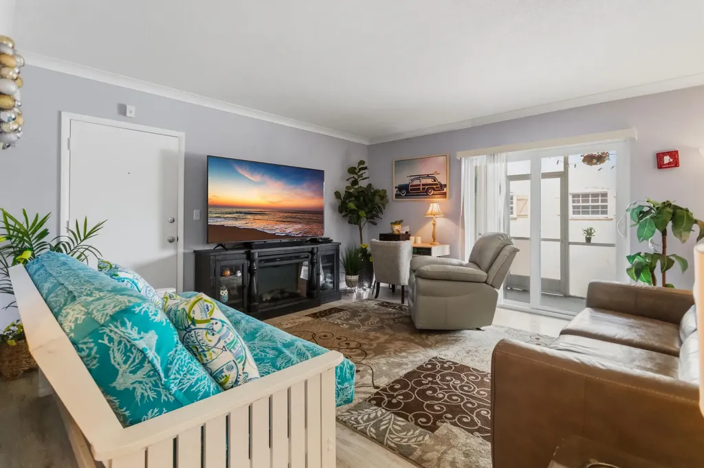 101 E Mcnab Road Pompano Beach FL 33060