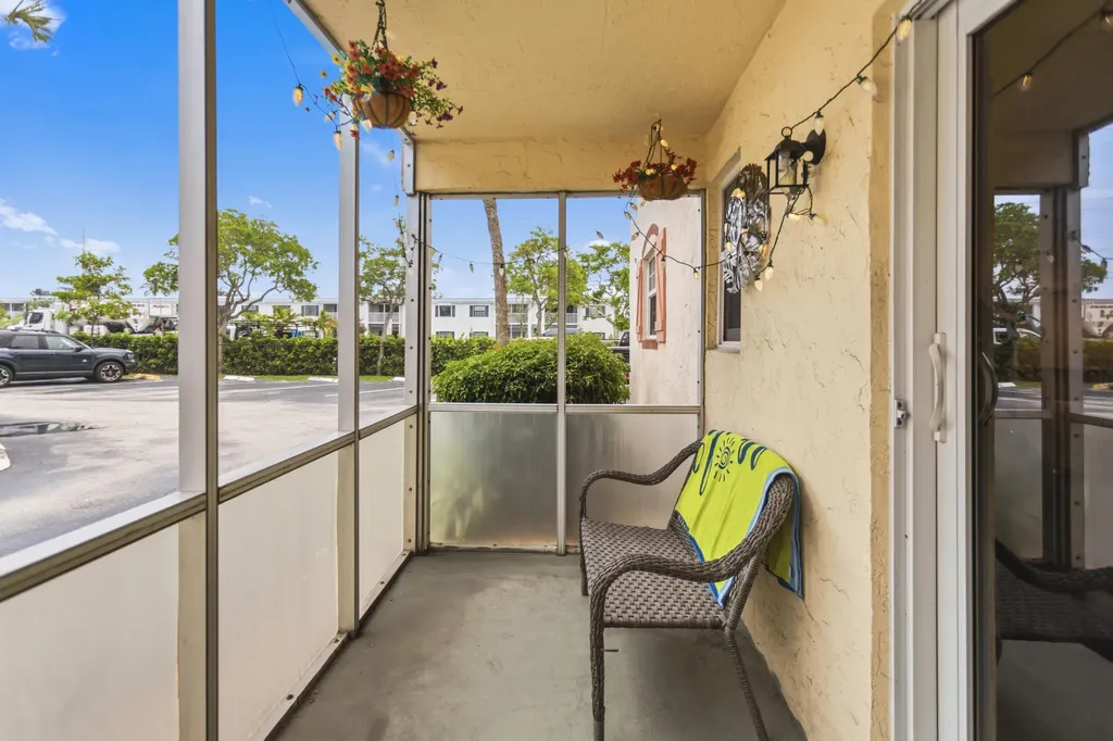101 E Mcnab Road Pompano Beach FL 33060