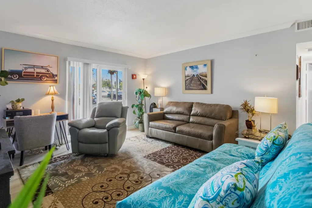 101 E Mcnab Road Pompano Beach FL 33060