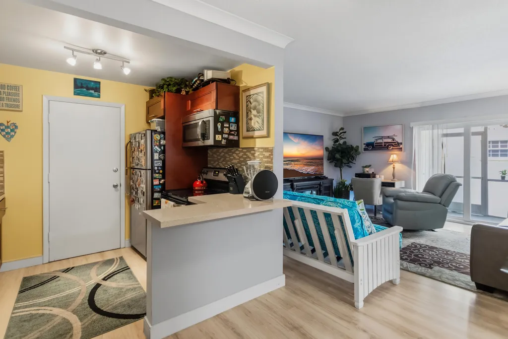 101 E Mcnab Road Pompano Beach FL 33060