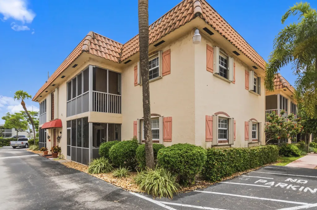 101 E Mcnab Road Pompano Beach FL 33060