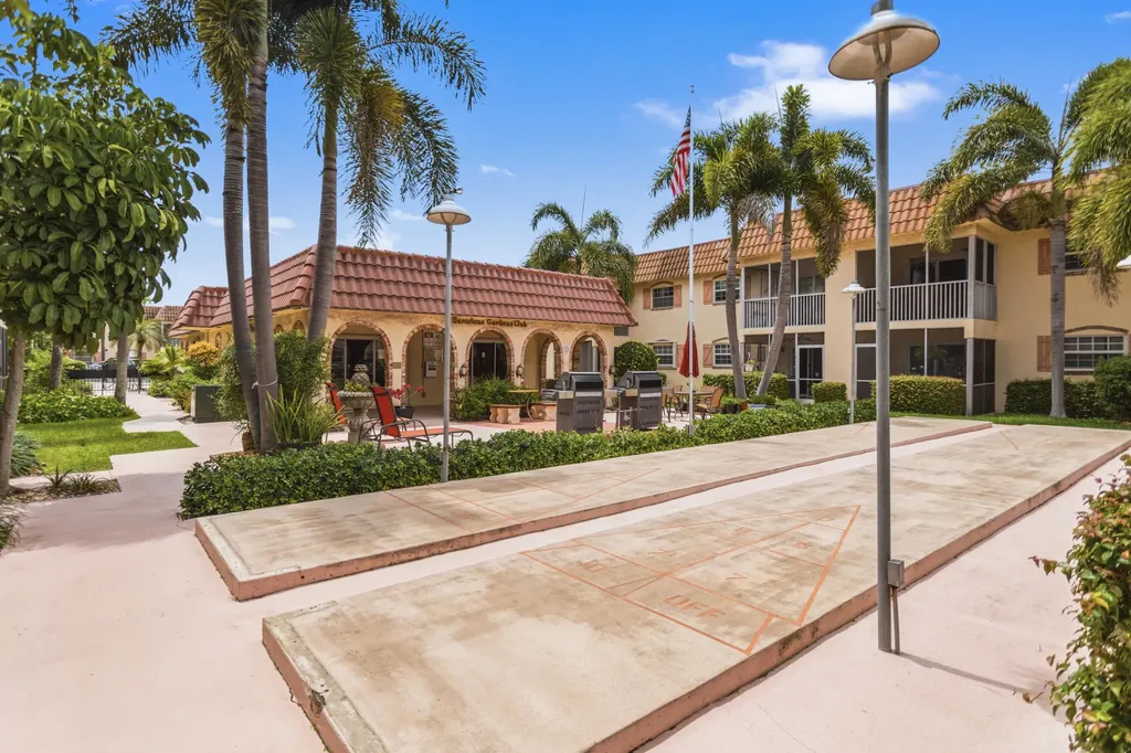 101 E Mcnab Road Pompano Beach FL 33060