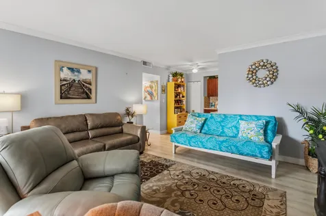 101 E Mcnab Road Pompano Beach FL 33060