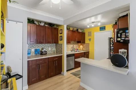 101 E Mcnab Road Pompano Beach FL 33060