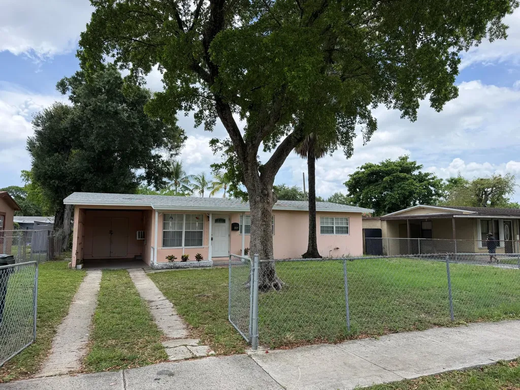 804 SW 24th Avenue Fort Lauderdale FL 33312