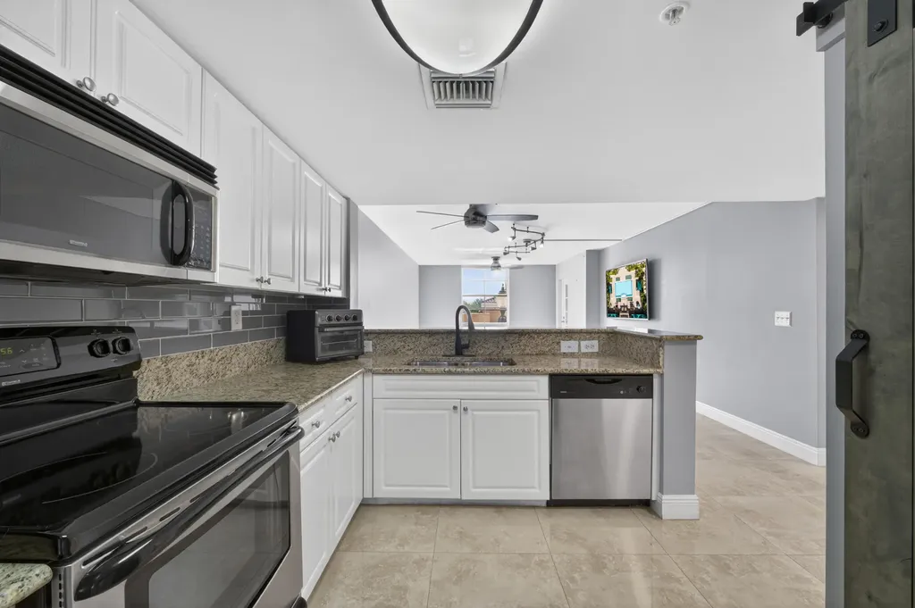 520 SE 5th Avenue Fort Lauderdale FL 33301
