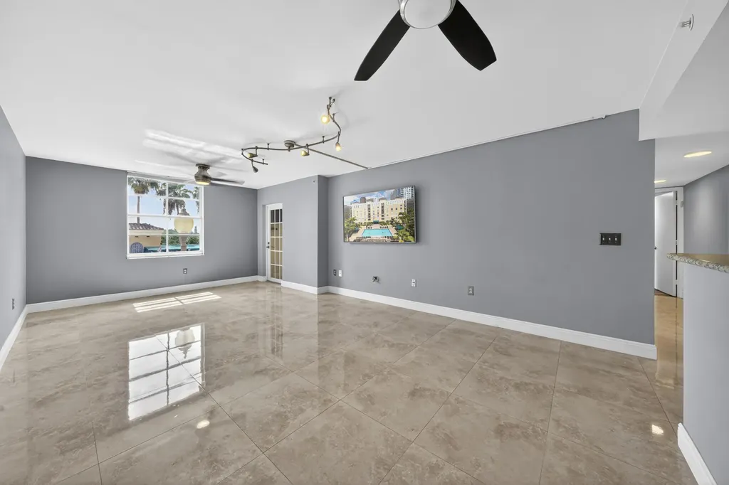 520 SE 5th Avenue Fort Lauderdale FL 33301