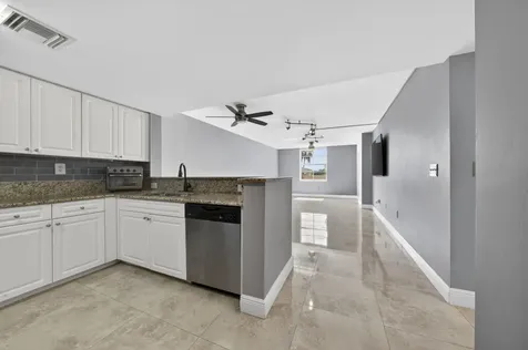 520 SE 5th Avenue Fort Lauderdale FL 33301