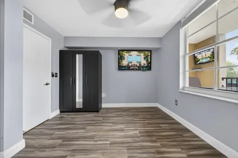520 SE 5th Avenue Fort Lauderdale FL 33301